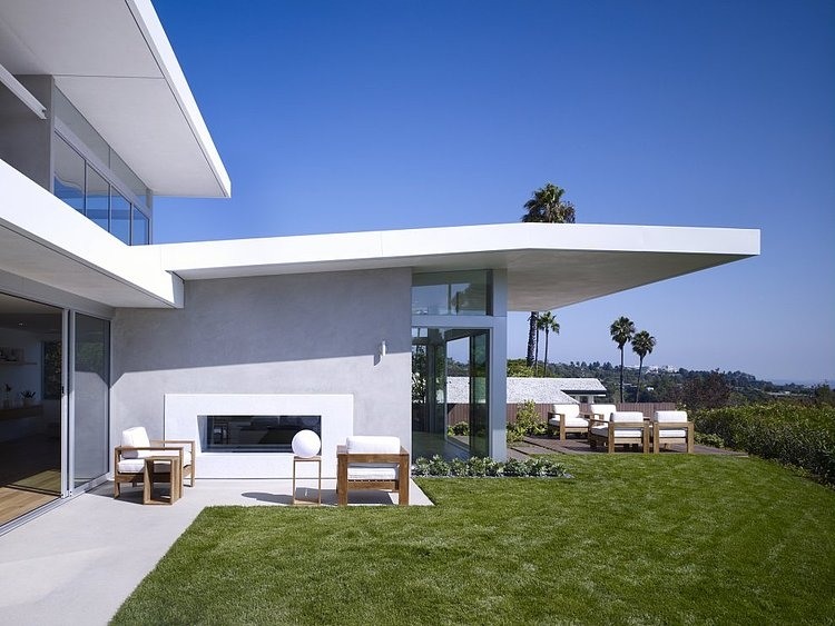 Westridge Residence by Montalba Architects