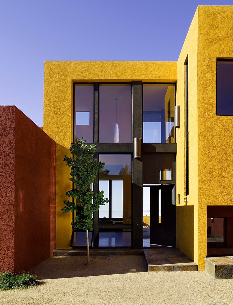Colorful Residence by House + House Architects