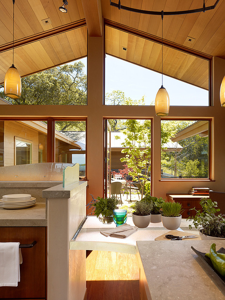 Hillside Sanctuary by Staprans Design