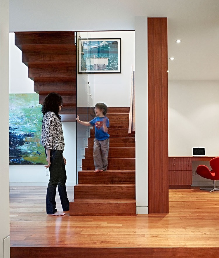 Cedarvale Ravine House by Drew Mandel Architects