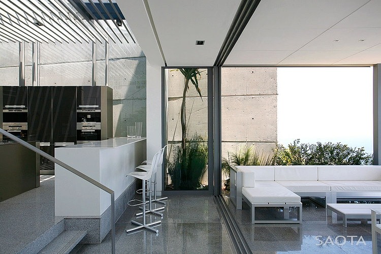 Head Road 1815 Residence by SAOTA