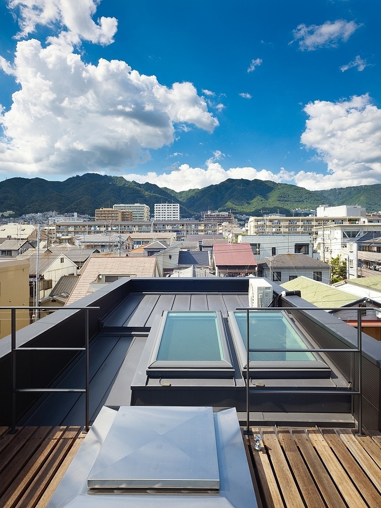 House in Nada by Fujiwaramuro Architects