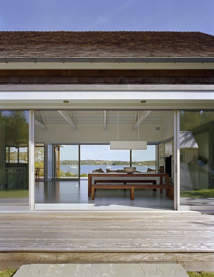 Lake House by Robert Young Architects