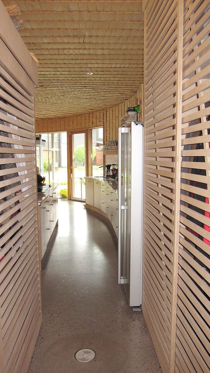 Espoo House by Olavi Kopose