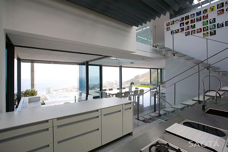 Head Road 1815 Residence by SAOTA