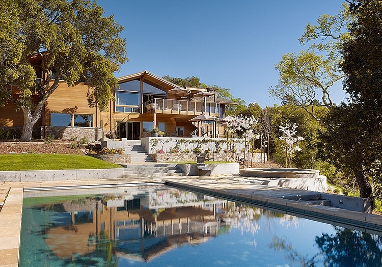 Hillside Sanctuary by Staprans Design