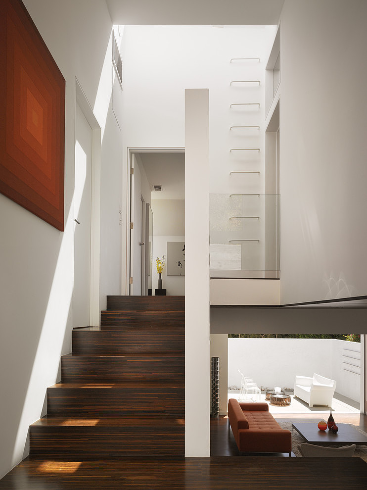 Residence in Hollywood Hills by Griffin Enright Architects