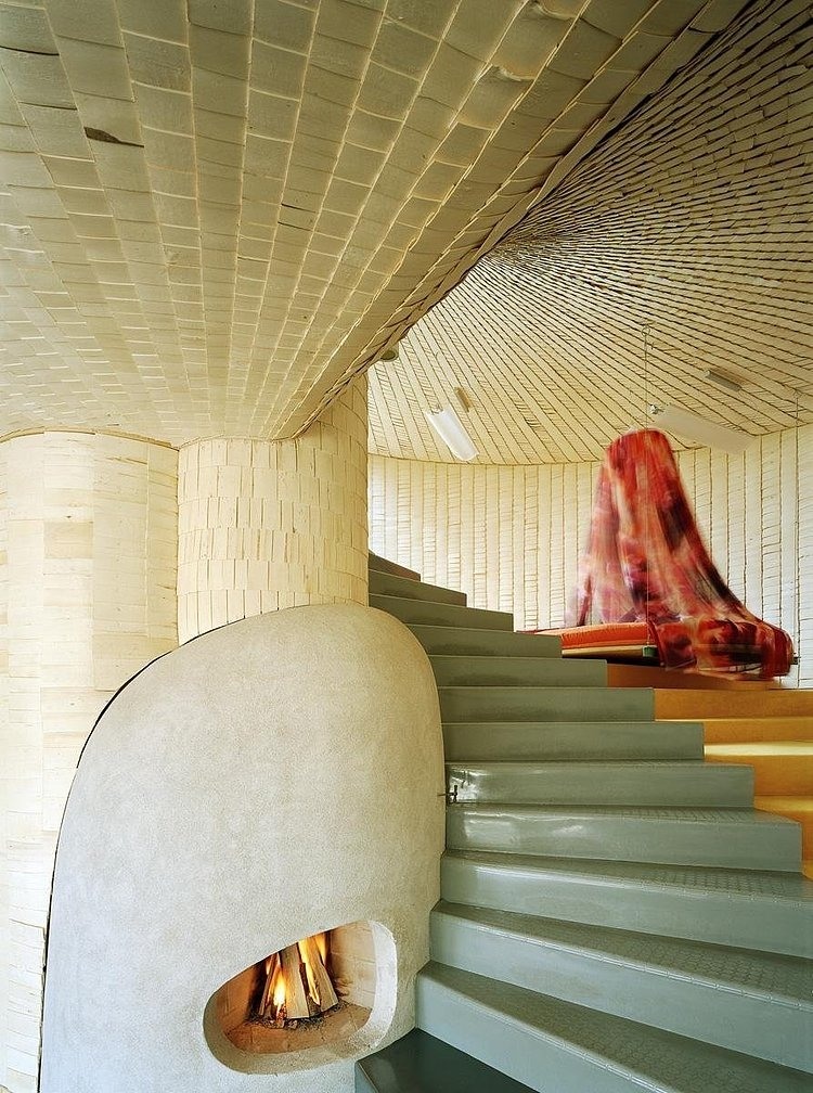 Espoo House by Olavi Kopose