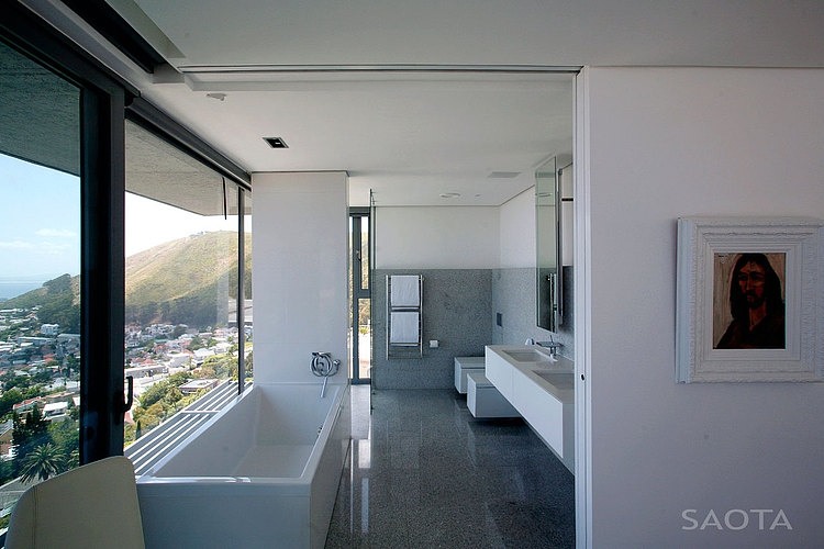 Head Road 1815 Residence by SAOTA