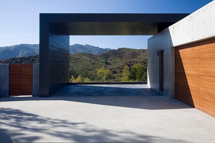 Residence in Lima by Abramson Teiger Architects