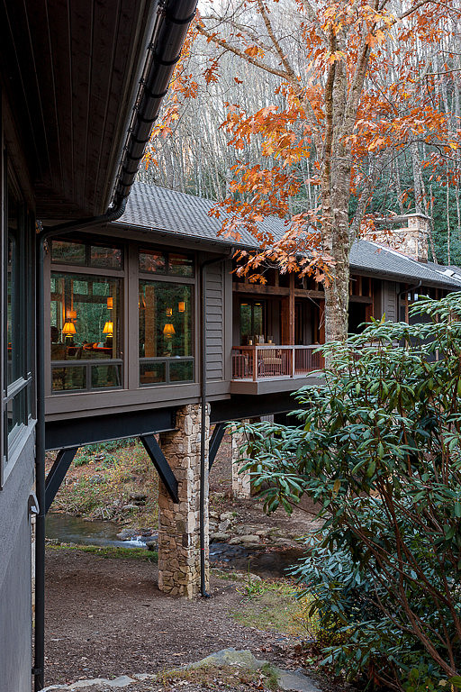 Bridge House by Platt Architecture