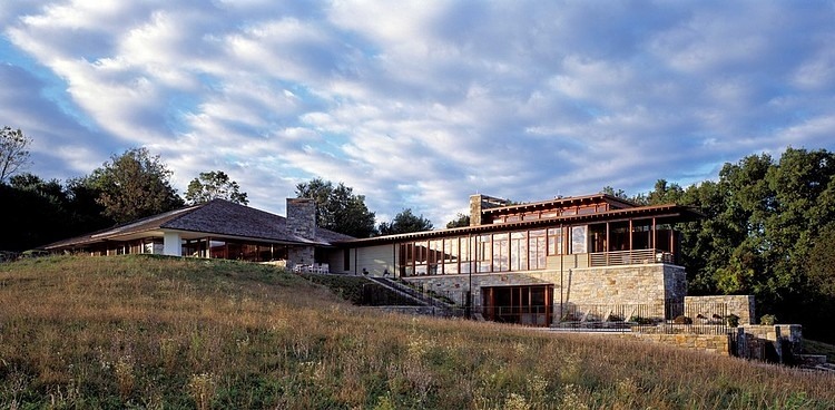Lookout House by Ike Kligerman Barkley
