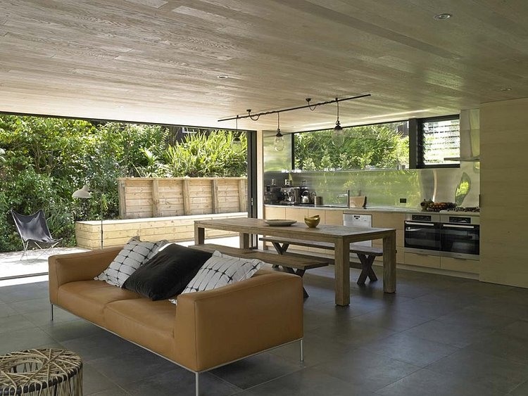 Waiatarua House by Hamish Monk Architecture