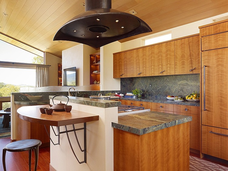 Hillside Sanctuary by Staprans Design