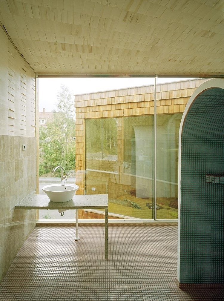 Espoo House by Olavi Kopose