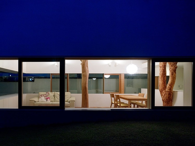 Garden Tree House by Hironaka Ogawa & Associates