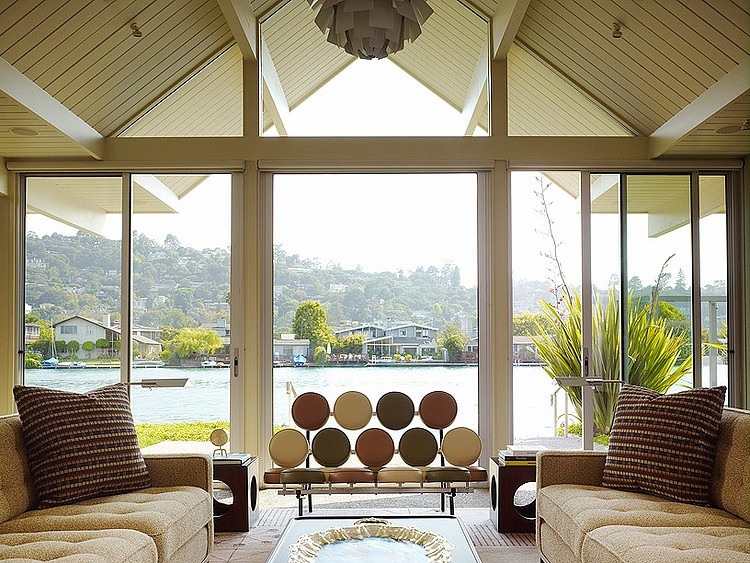 Lagoon House by Gary Hutton