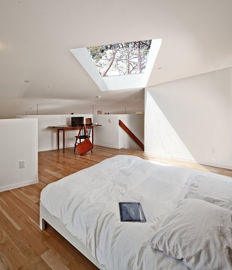 Big and Small House by Anonymous Architects