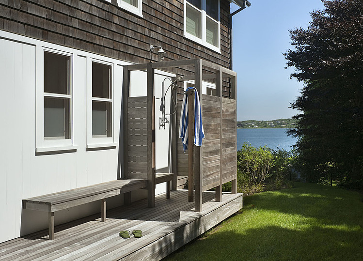 Lake House by Robert Young Architects