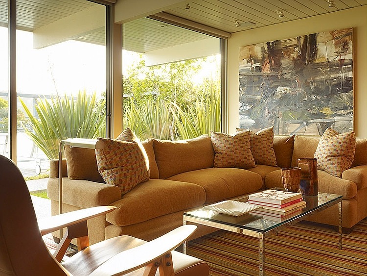 Lagoon House by Gary Hutton
