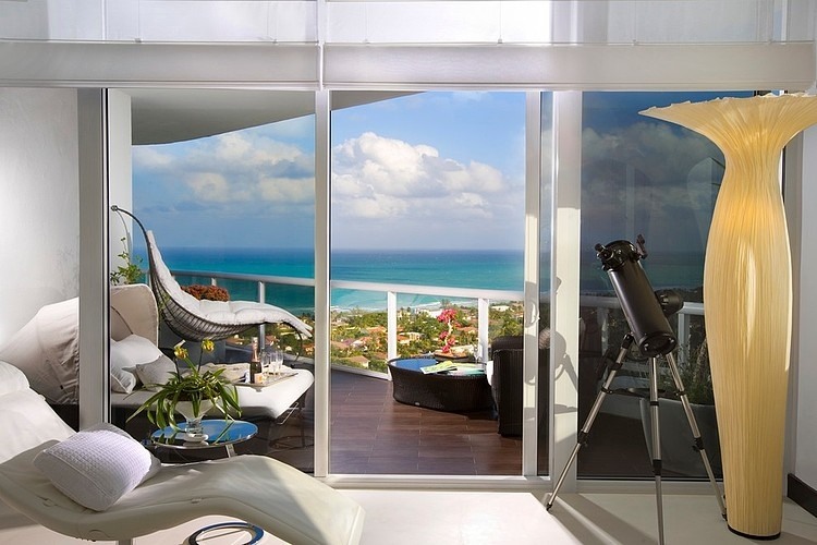 Miami Apartment by Britto Charette
