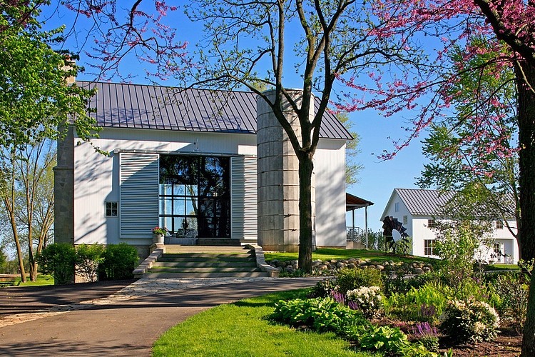 Michigan Barn by Northworks Architects and Planners