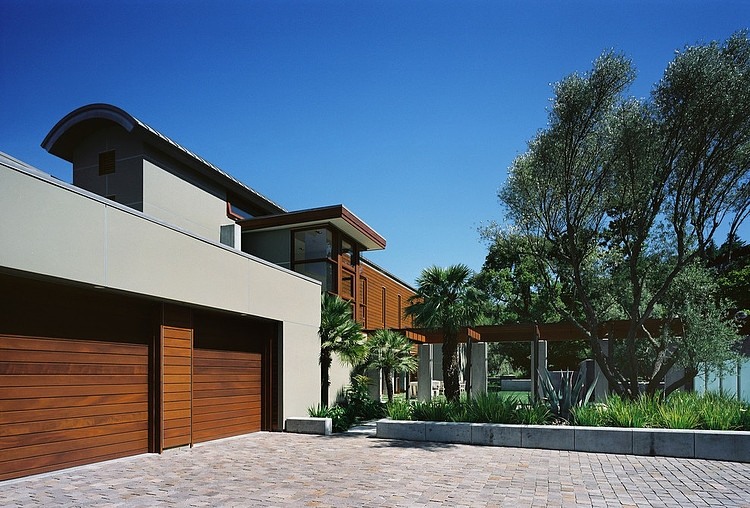 Monte Serino Residence by Modern House Architects