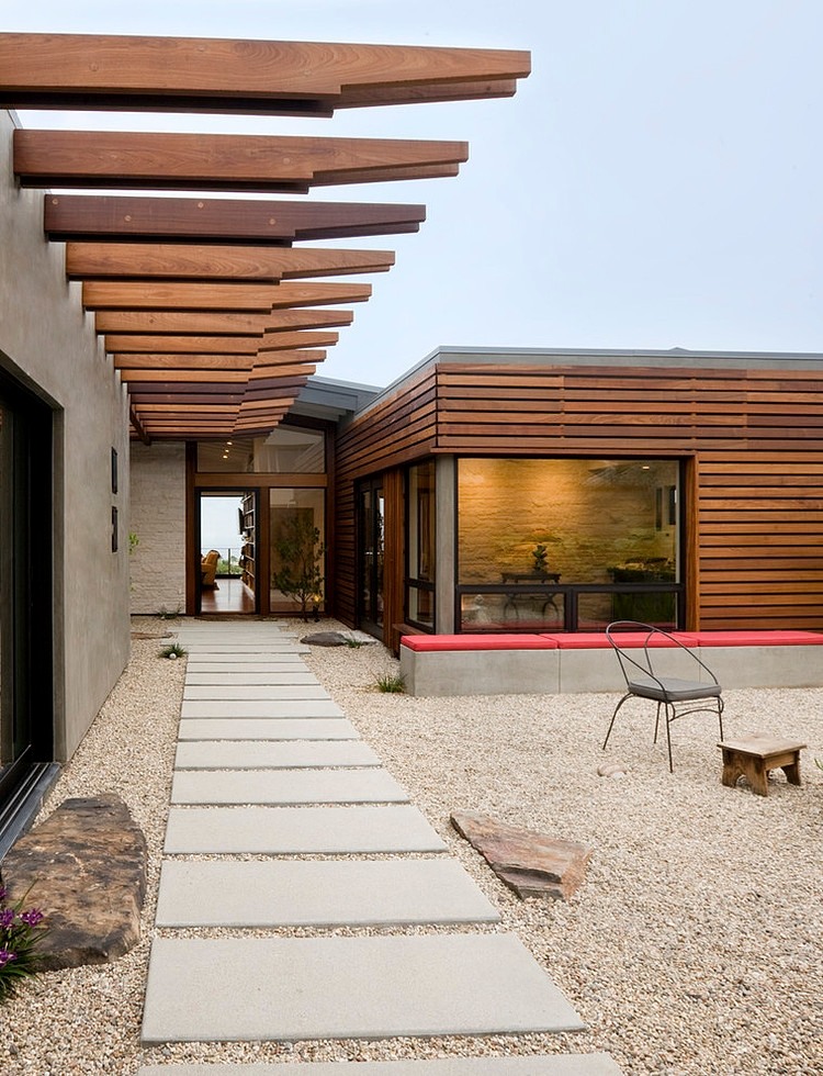 Fair House by Laidlaw Schultz architects