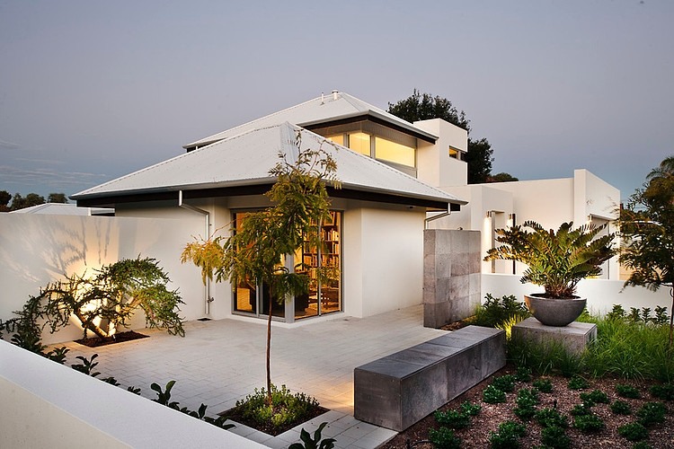 Kensington Home by Cambuild
