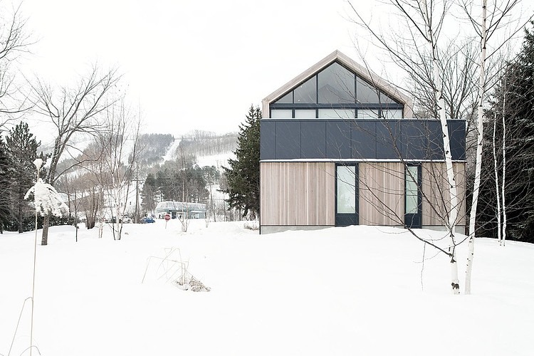 Maison Glissade by Atelier Kastelic Buffey