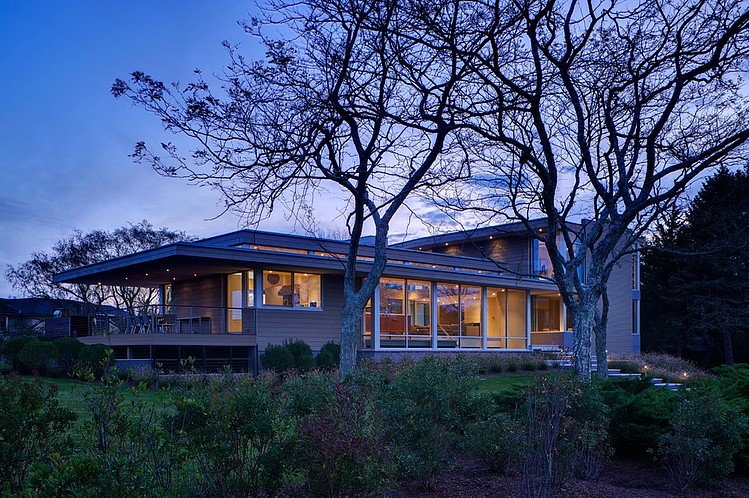 Pond House by Stelle Lomont Rouhani Architects