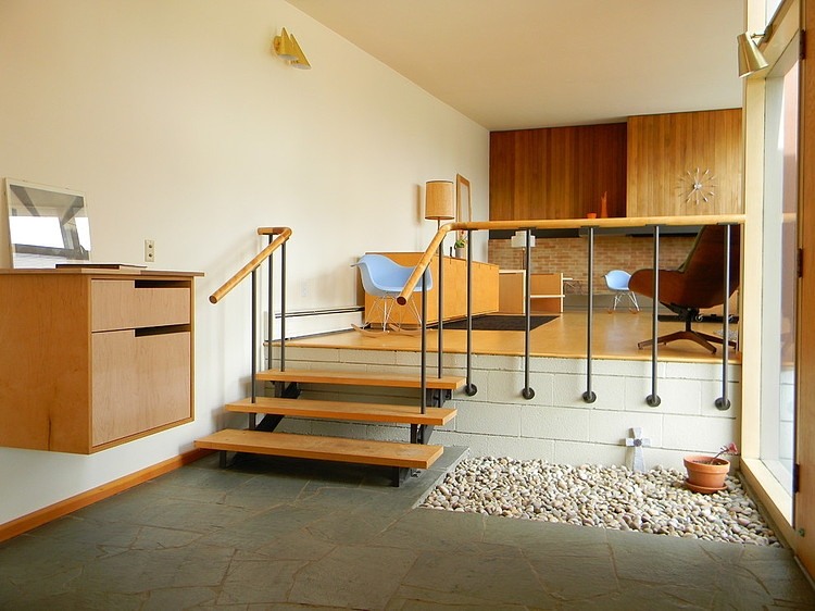 Rural Mid-Century Residence by James Cowan