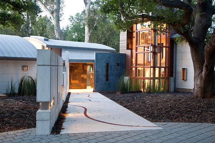 Saratoga Creek House by WA design