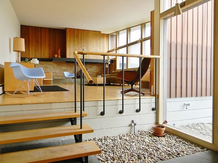 Rural Mid-Century Residence by James Cowan