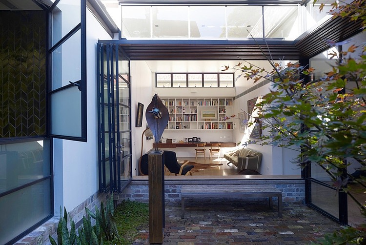 Smee Schoff House by Sam Crawford Crawford Architects