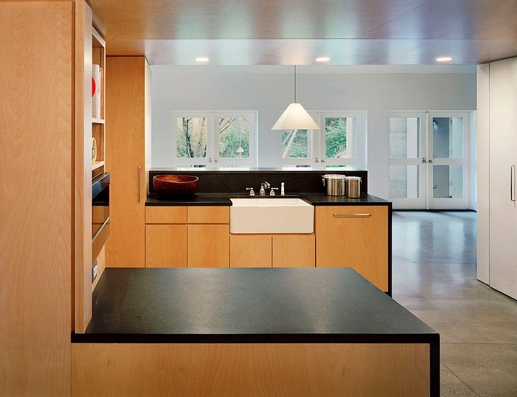 Modern Barn by Specht Harpman