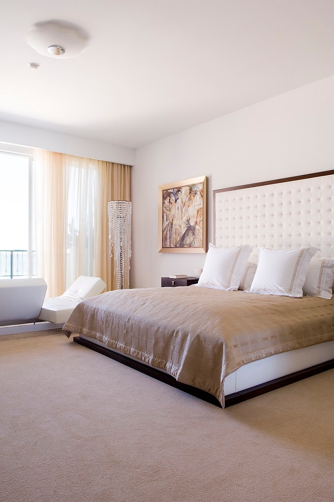 Miami Beach Residence by Pepe Calderin Design