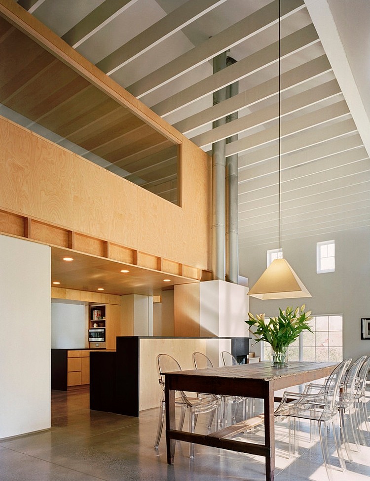 Modern Barn by Specht Harpman
