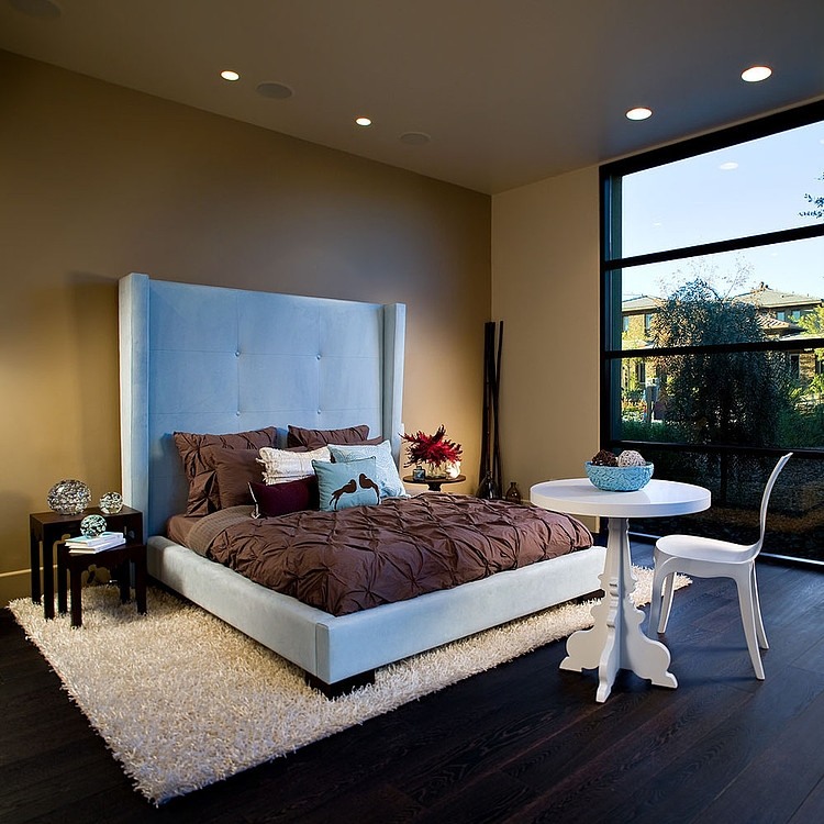 Contemporary House by KuDa Photography