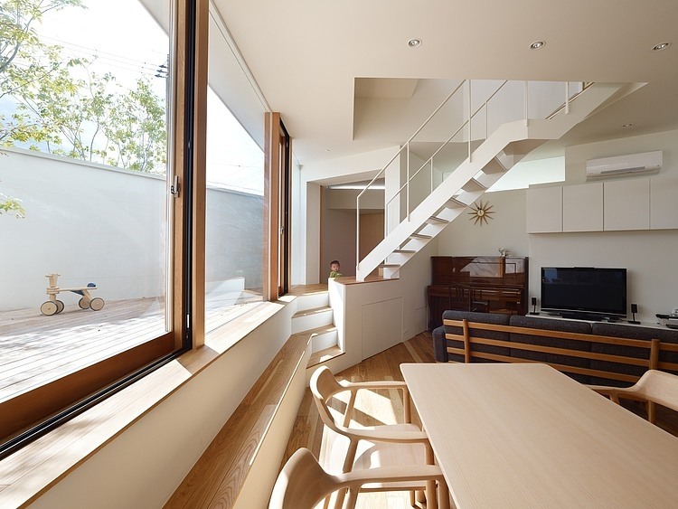 House In Minoh by Fujiwaramuro Architects