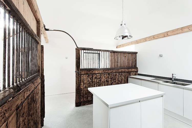 Manor House Stables by AR Design Studio Ltd