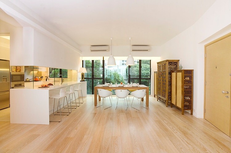 Hong Kong Apartment by Clifton Leung