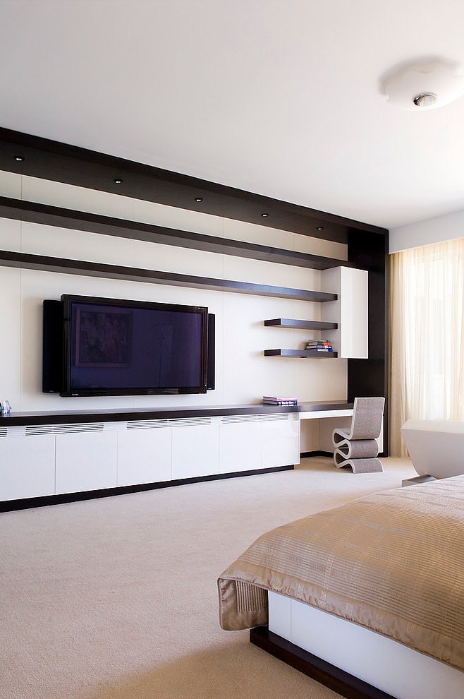 Miami Beach Residence by Pepe Calderin Design