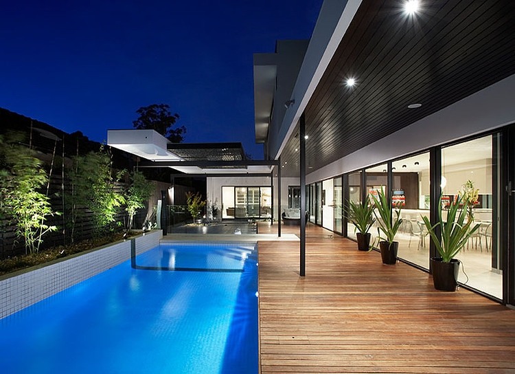 Balaclava Road House by C.O.S Design