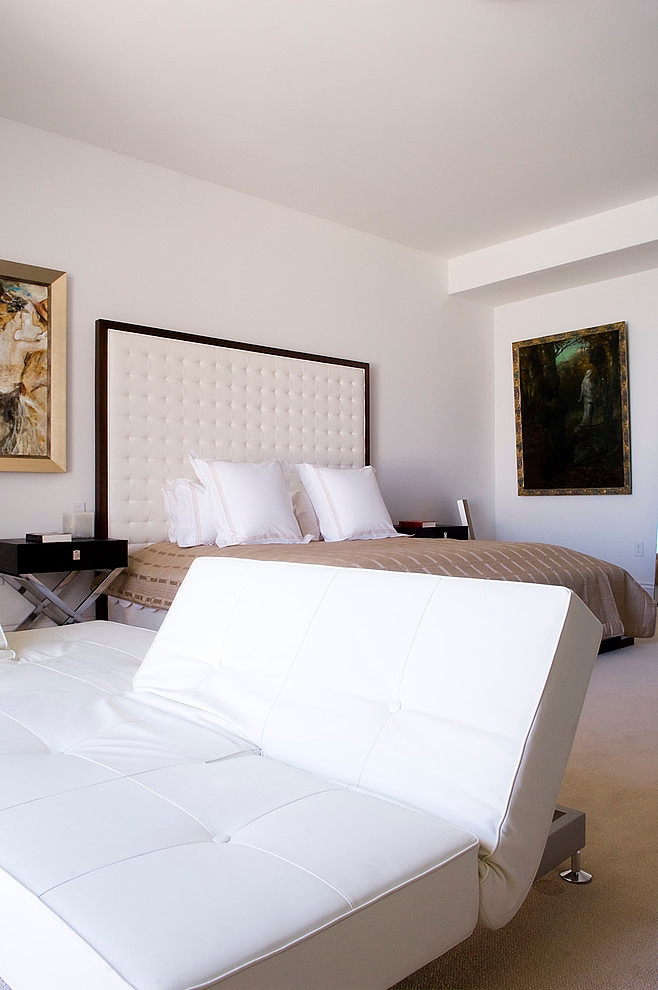 Miami Beach Residence by Pepe Calderin Design