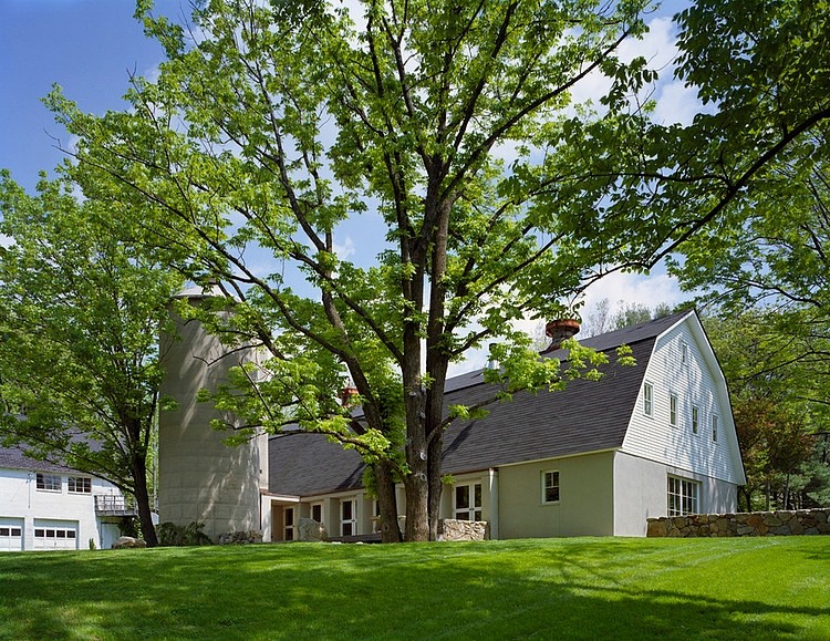 Modern Barn by Specht Harpman