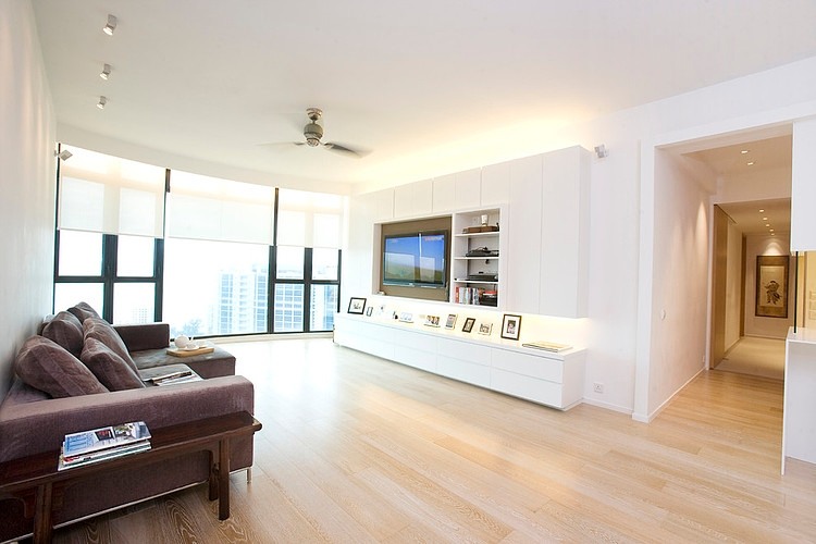 Hong Kong Apartment by Clifton Leung