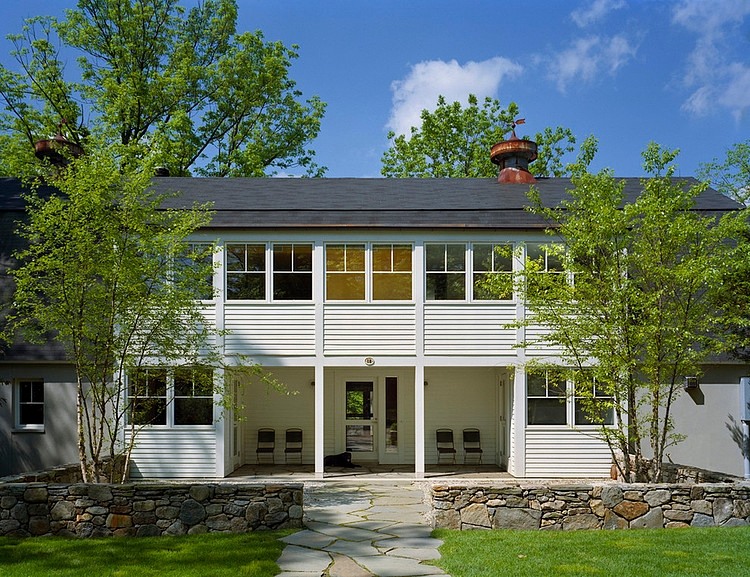 Modern Barn by Specht Harpman
