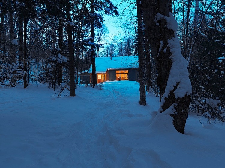 Winter Cabin by Joan Heaton Architects