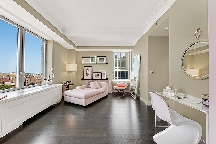 Contemporary Apartment by Lo Chen Design